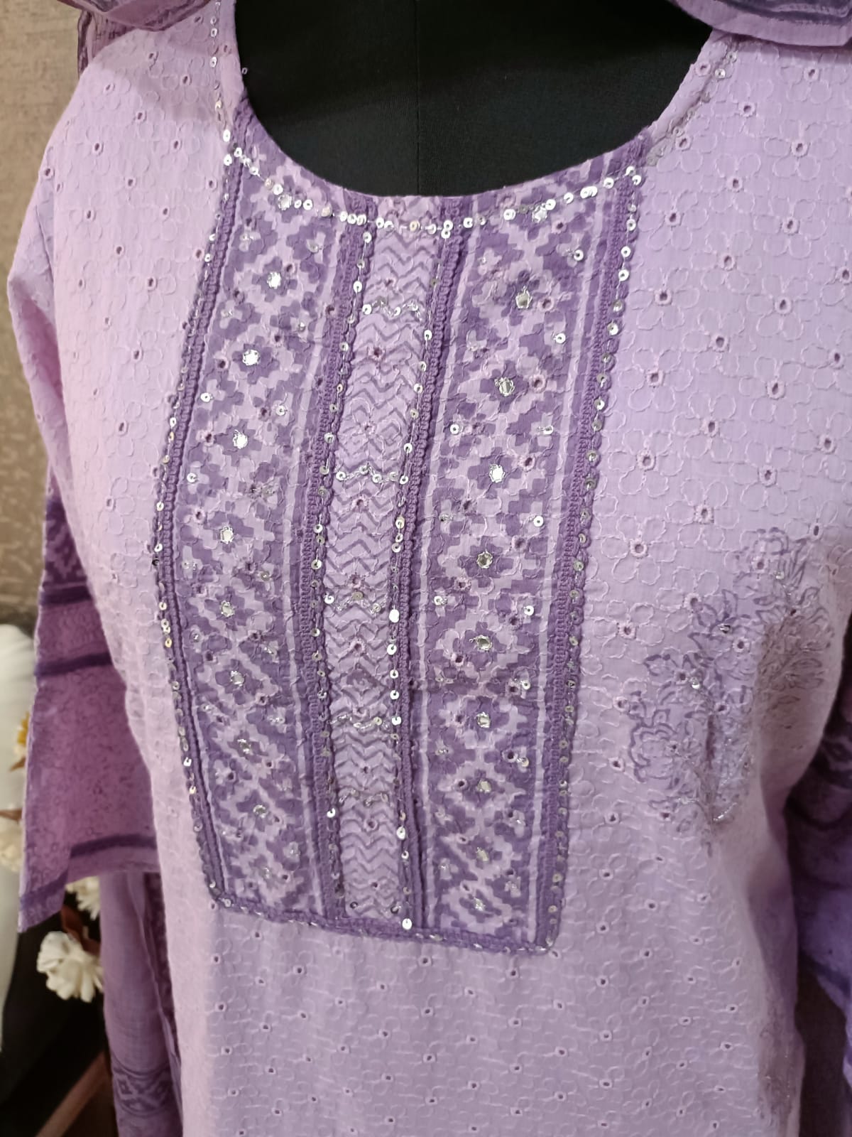 Lavender Hakoba Cotton Embroidery Suit