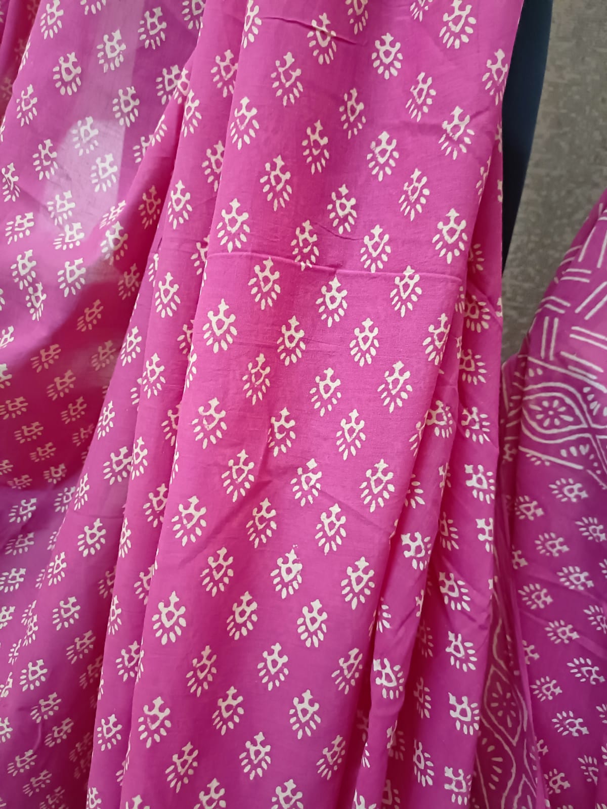 Pink Linen Cotton Saree